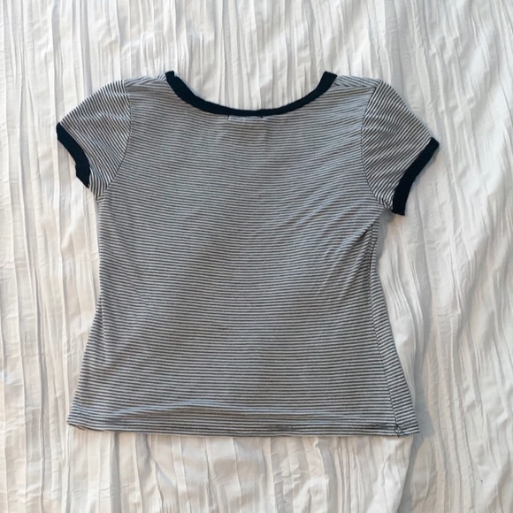 Cute alien top - Picture 2 of 2